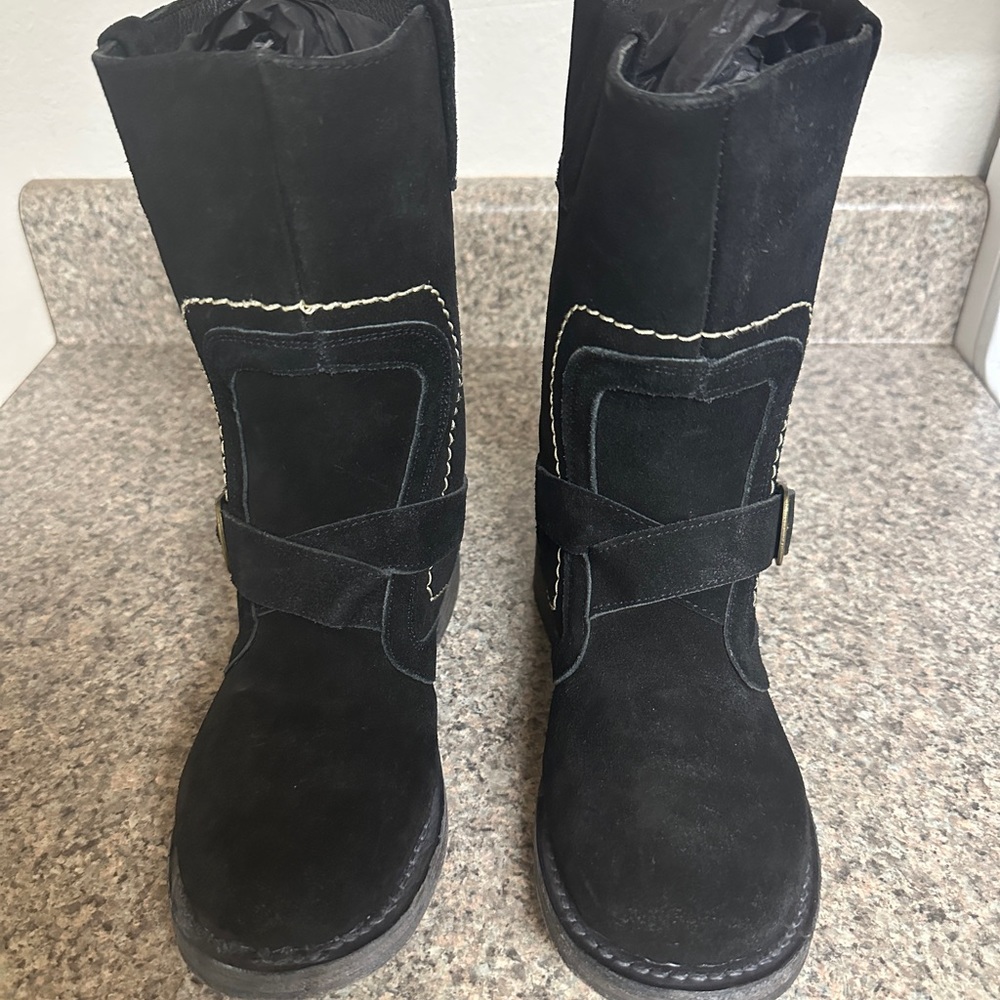 Beautiful black suede Bed Stu boots.